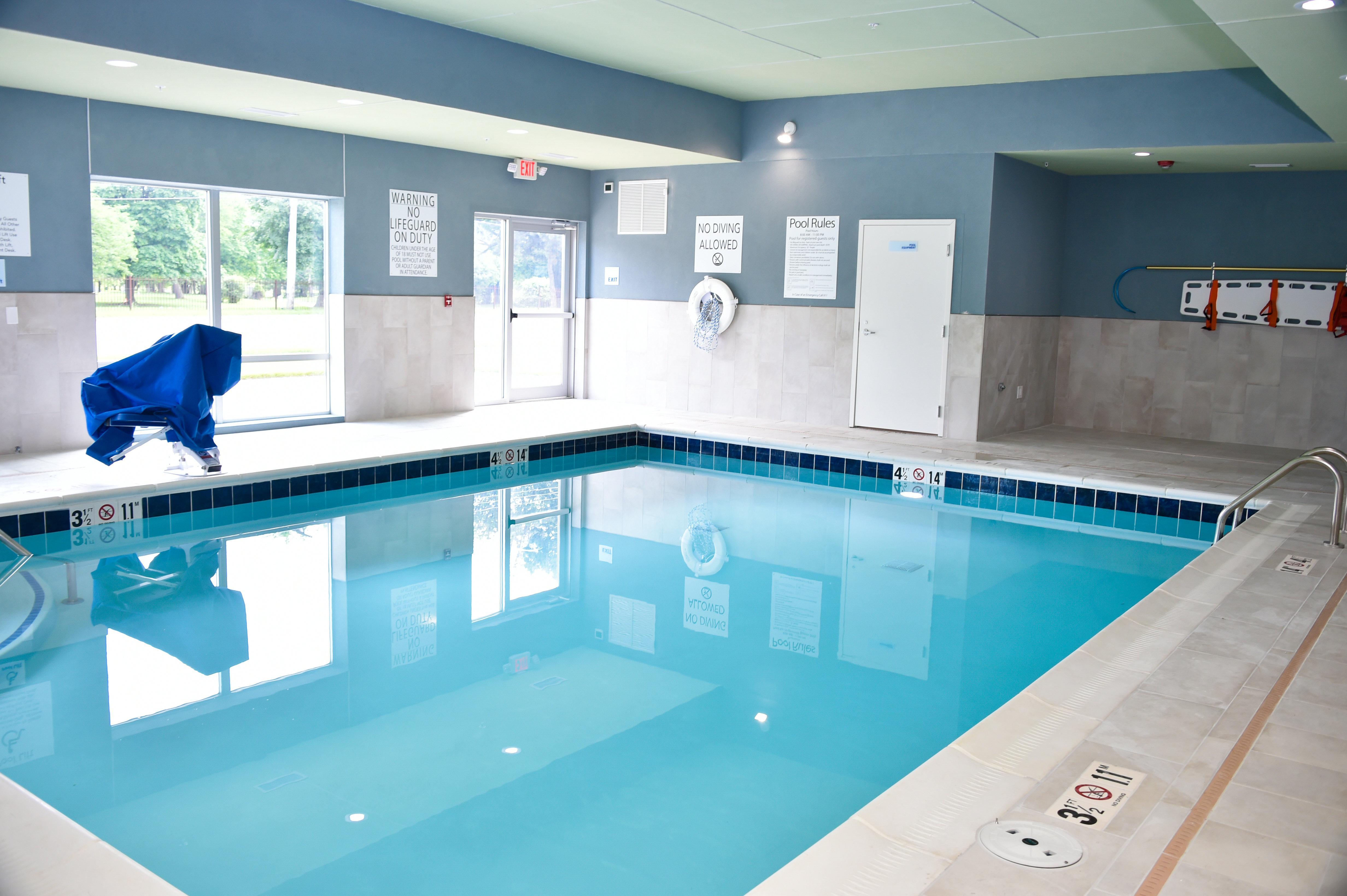Holiday Inn Express & Suites - Bensenville - O'Hare By Ihg Ngoại thất bức ảnh