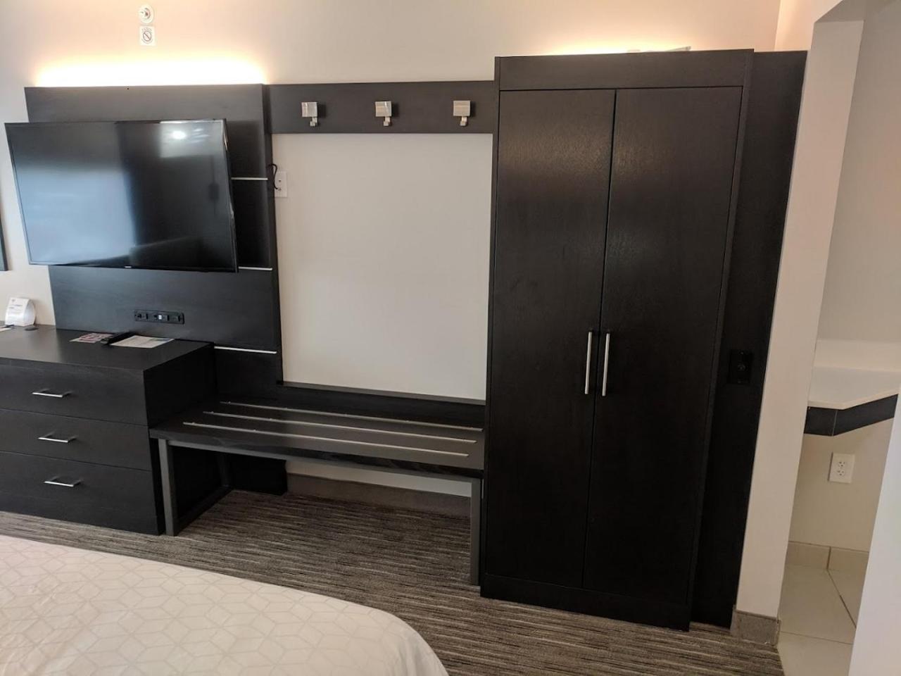 Holiday Inn Express & Suites - Bensenville - O'Hare By Ihg Ngoại thất bức ảnh